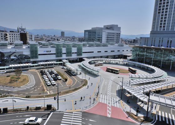 福井駅西口駅前広場シェルター