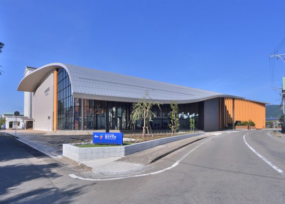 学校法人金井学園第一体育館